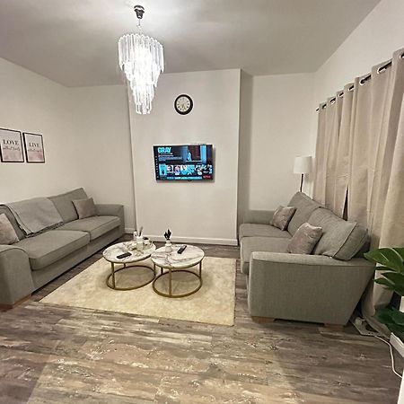 Lovely 5Br Home In Manchester. Close To The City Exterior photo