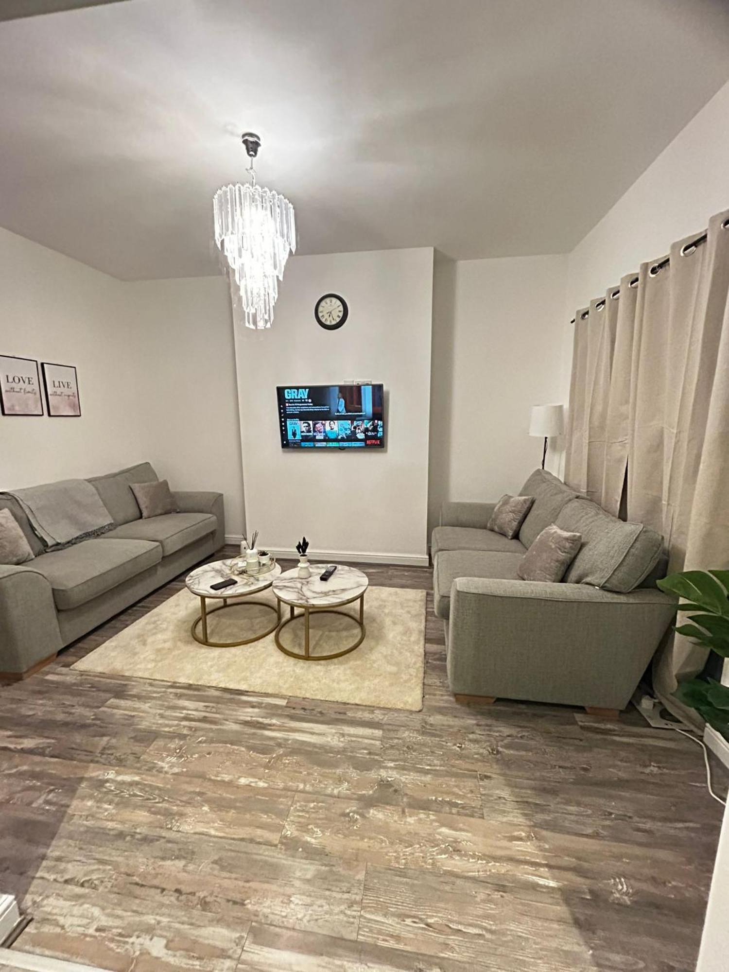 Lovely 5Br Home In Manchester. Close To The City Exterior photo