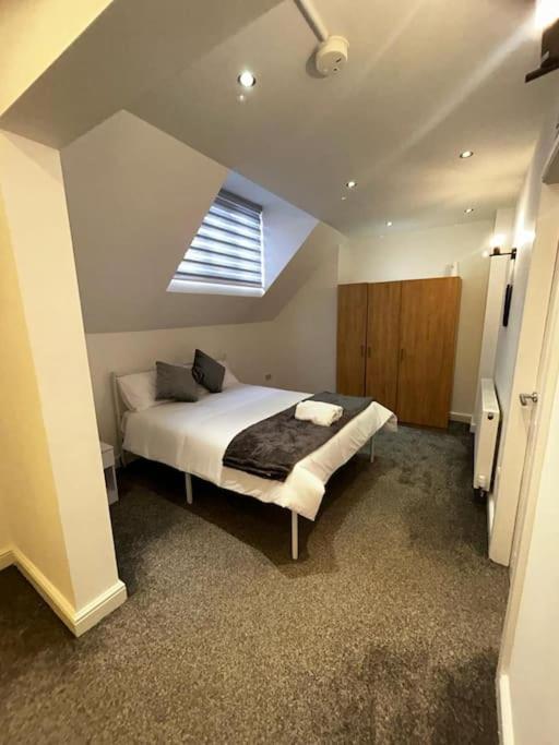 Lovely 5Br Home In Manchester. Close To The City Exterior photo